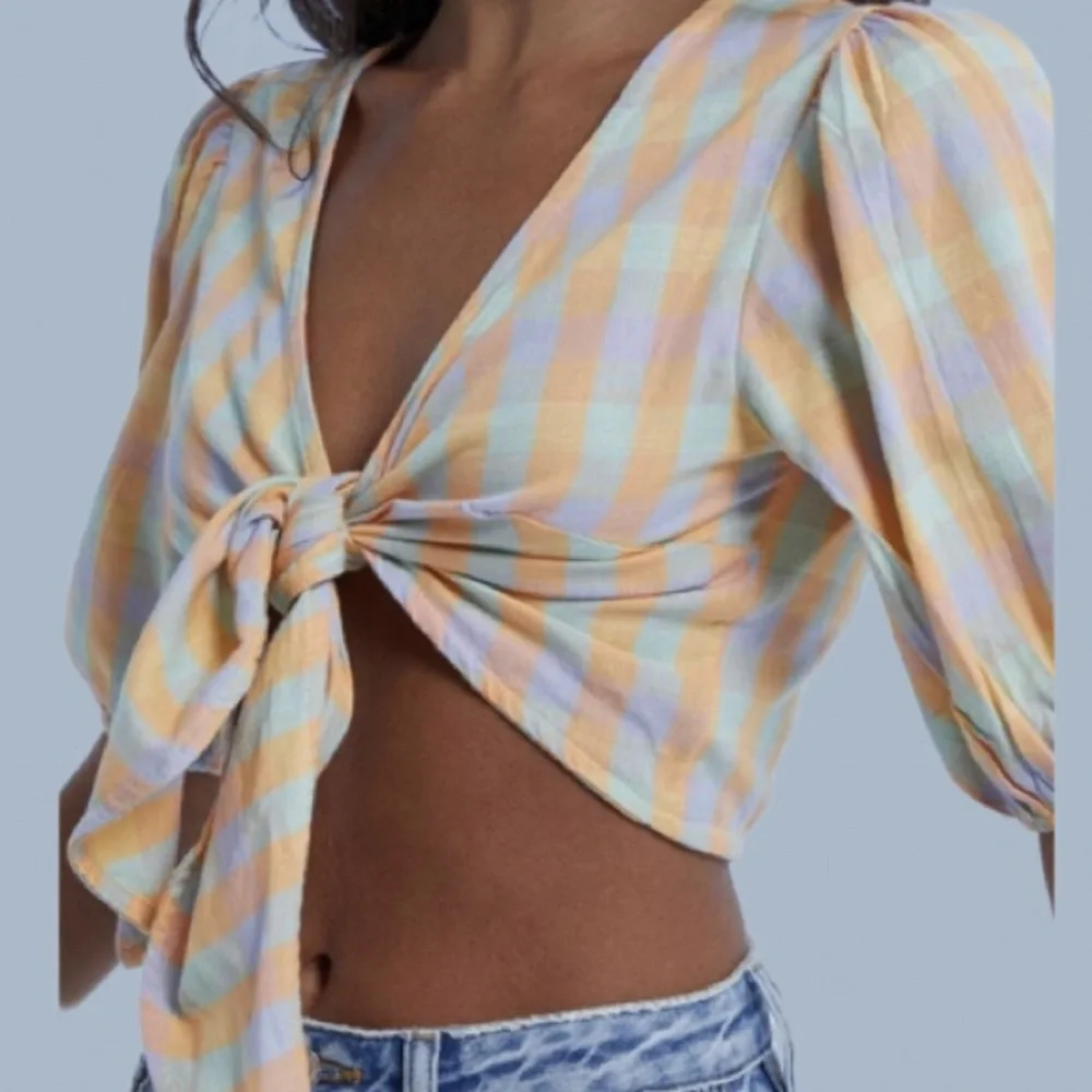 NWT BILLABONG AS YOU WISH
Colorful Gingham Cotton Blend Crop Tie Top - Picture 8 of 8